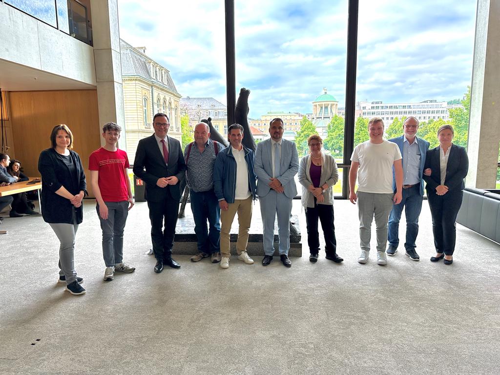Besuchergruppe der CDU Welzheim und die beiden Abgeordneten Siegfried Lorek und Christian Gehring.